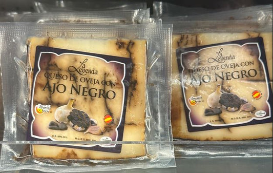 La Leyenda Schafskäse mit schwarzem Knoblauch, 200g